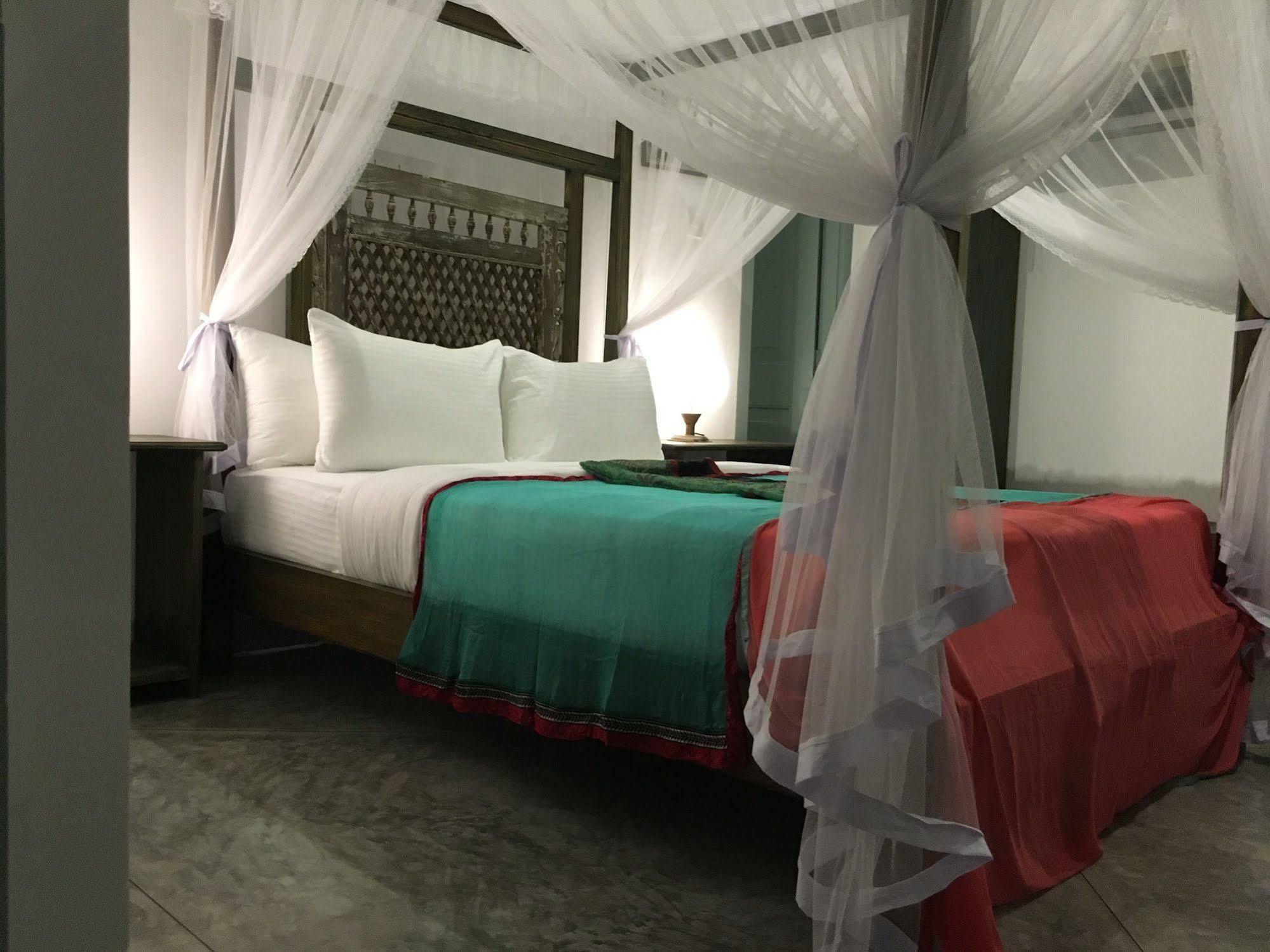 Khalid'S Guest House Галле Экстерьер фото