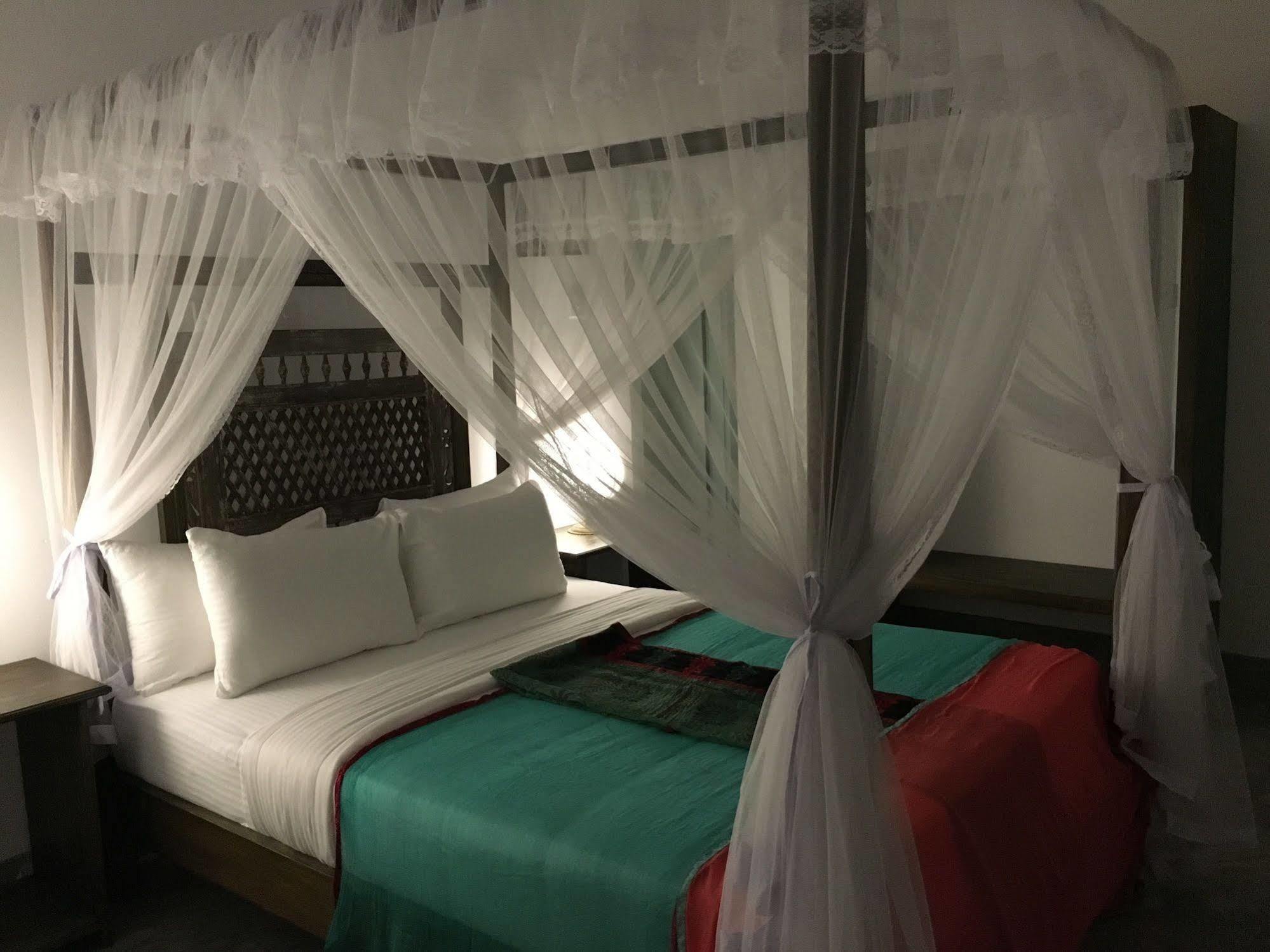 Khalid'S Guest House Галле Экстерьер фото